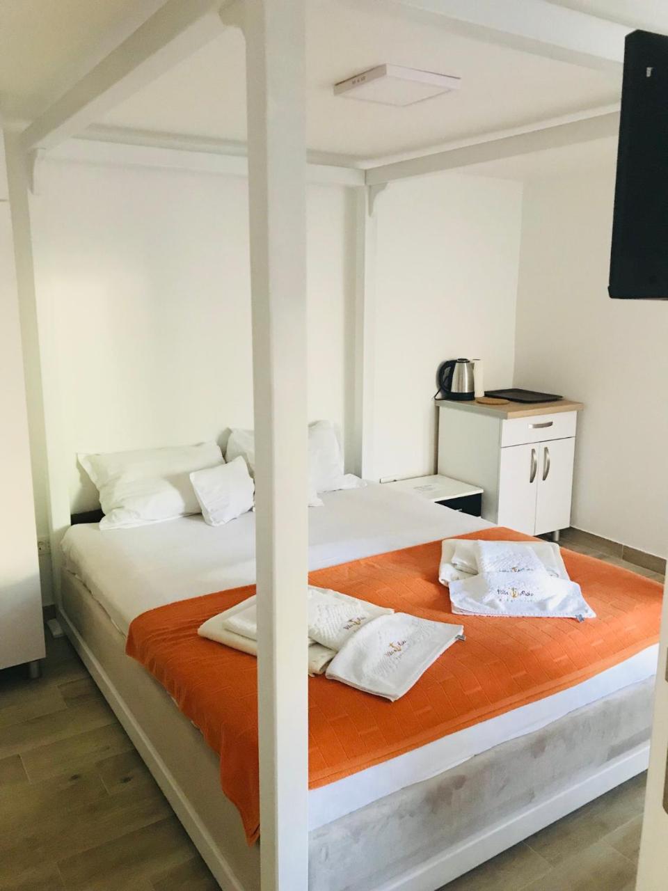 Guest House Ratko Рафаиловичи Екстериор снимка