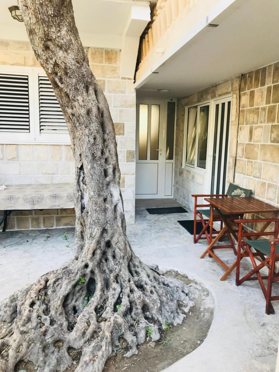 Guest House Ratko Рафаиловичи Екстериор снимка